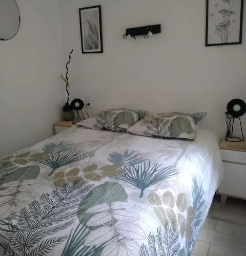 Spacieux Proche De La 아파트 *